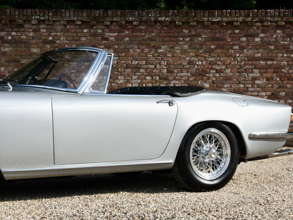 Image 26/50 of Maserati Mistral 3700 Spyder (1965)