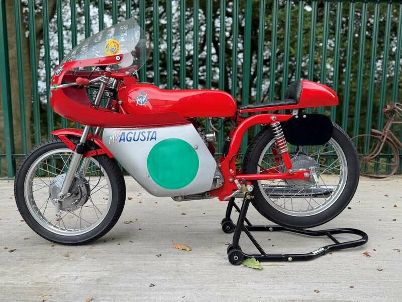 Bild 2/47 von MV Agusta 125 GTL Race (1966)