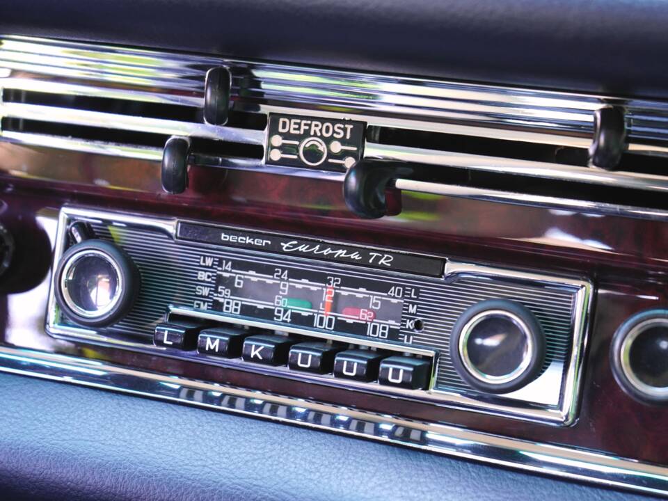 Bild 17/19 von Mercedes-Benz 280 SE 3,5 (1971)