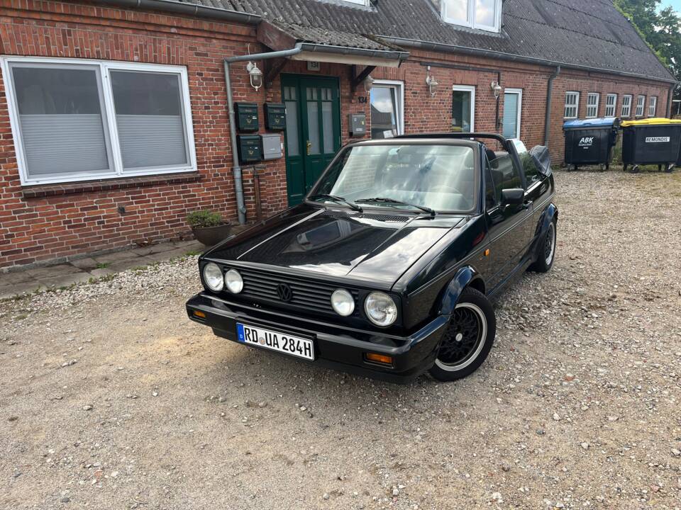 Image 43/78 de Volkswagen Golf Mk I Convertible 1.8 (1989)