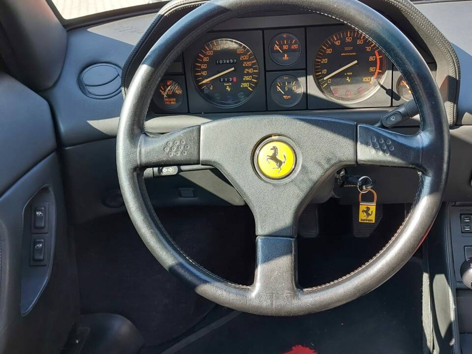 Bild 12/18 von Ferrari Mondial T (1990)