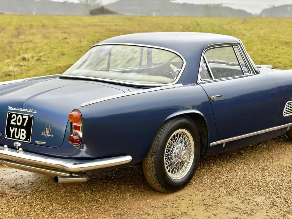 Image 21/50 of Maserati 3500 GTI Touring (1962)