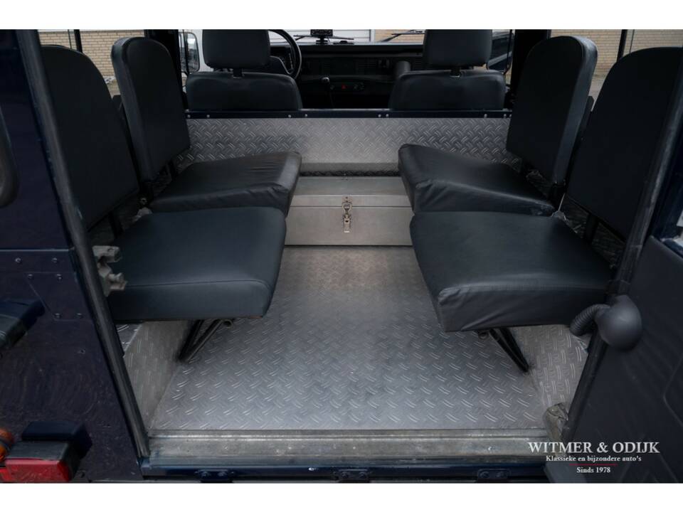 Bild 26/27 von Land Rover Defender 90 (1998)