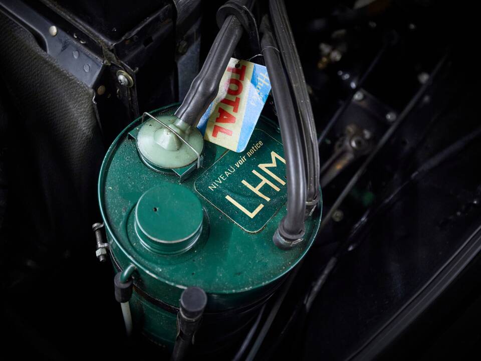 Image 57/97 of Citroën DS 20 Chapron (1972)