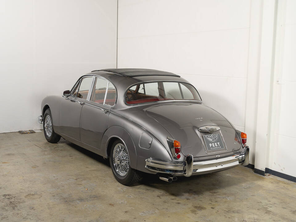 Bild 2/34 von Jaguar Mk II 3.4 (1965)