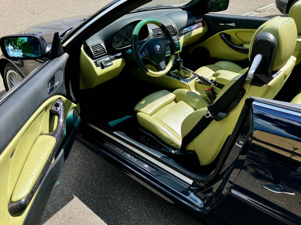 Image 7/32 of BMW 330Ci (2004)