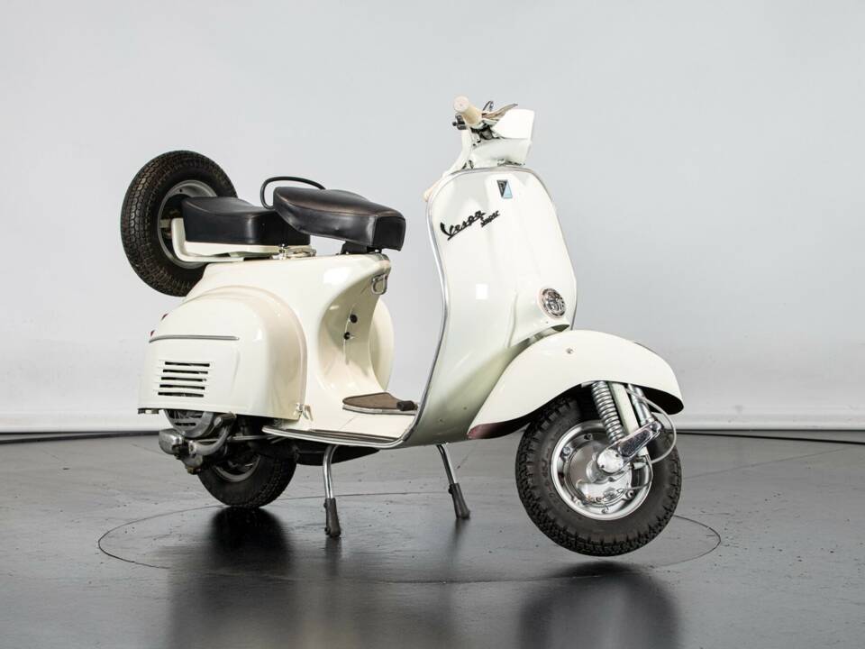 Image 4/50 of Piaggio Vespa 125 Super (1966)
