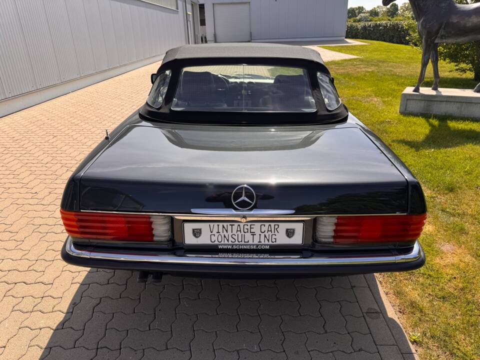 Imagen 16/93 de Mercedes-Benz 300 SL (1988)