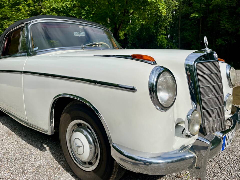 Imagen 13/55 de Mercedes-Benz 220 S Cabriolet (1957)