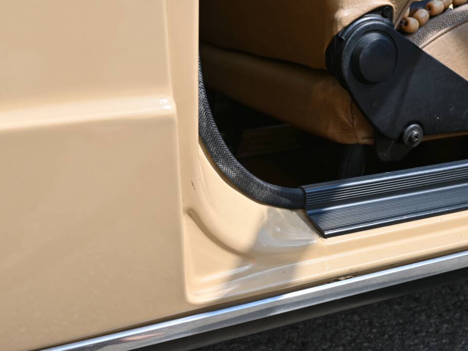 Immagine 24/26 di Volkswagen Golf Mk I 1.1 (1983)