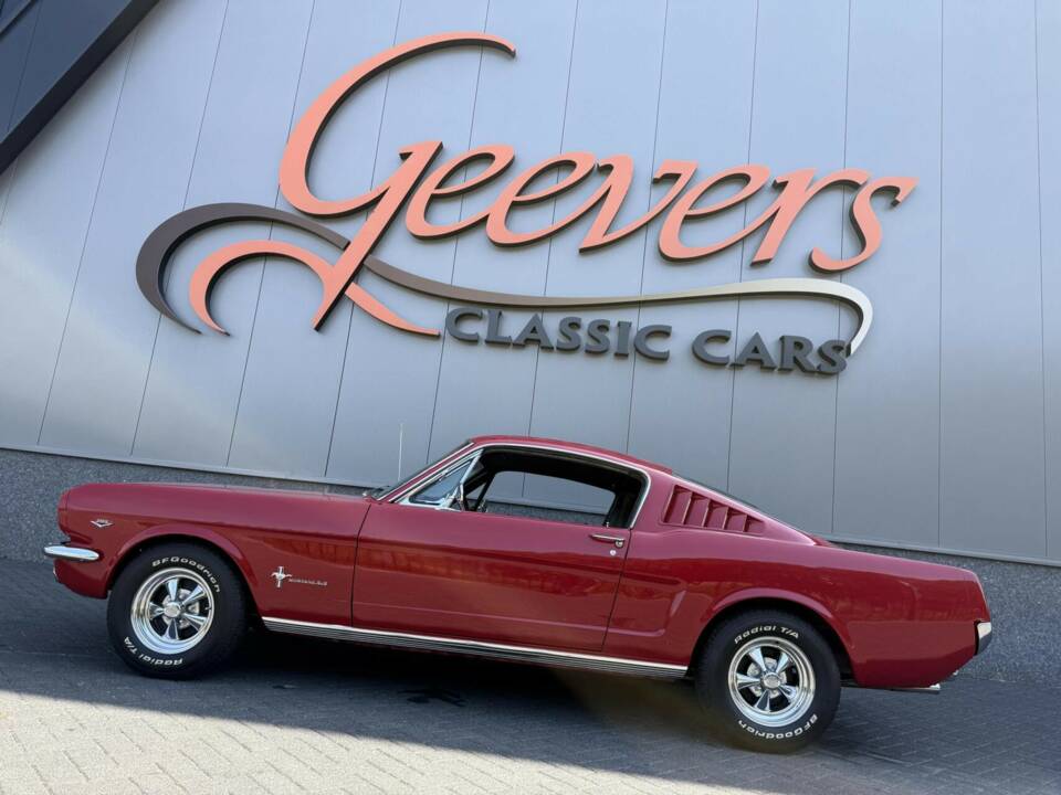 Image 10/50 de Ford Mustang 390 GTA (1966)