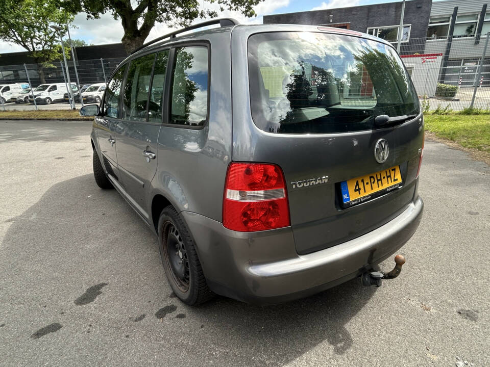 Image 5/25 of Volkswagen Touran 1.4 TSI (2004)