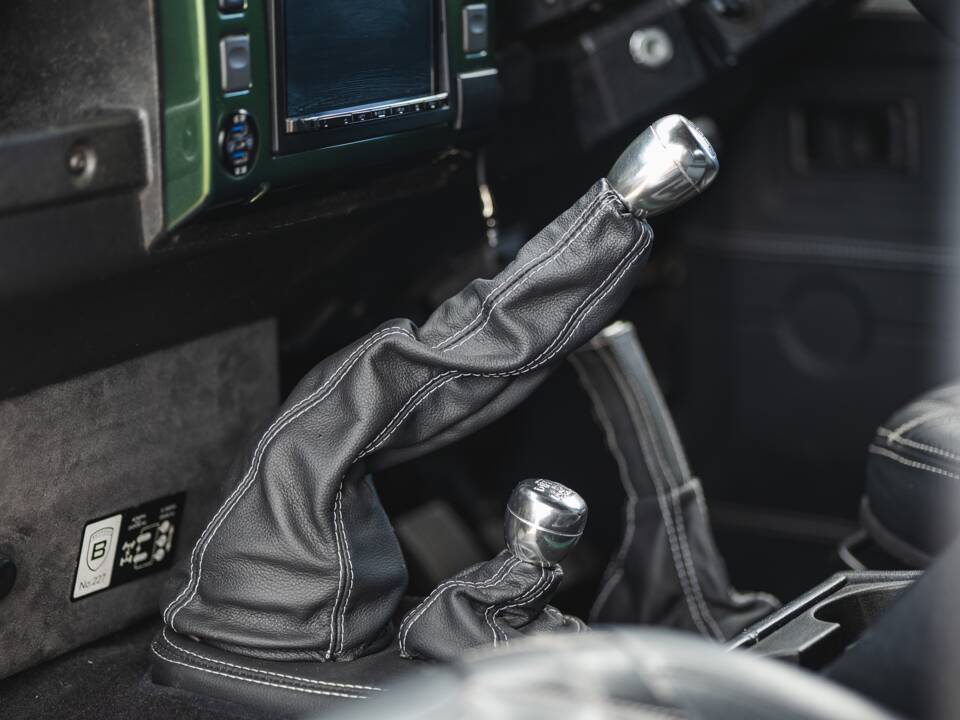 Immagine 34/50 di Land Rover Defender 110 (2005)
