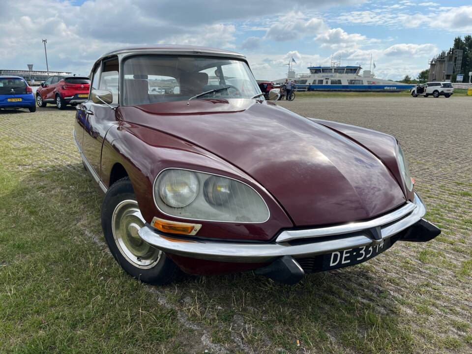 Image 1/16 of Citroën ID 19 (1968)