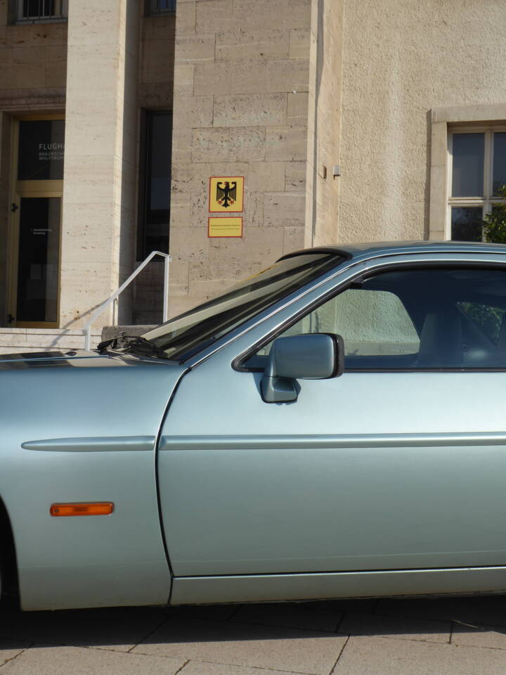 Imagen 4/70 de Porsche 928 S (1985)