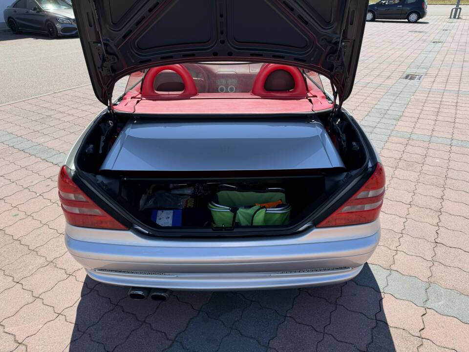 Bild 10/13 von Mercedes-Benz SLK 230 Kompressor (1999)