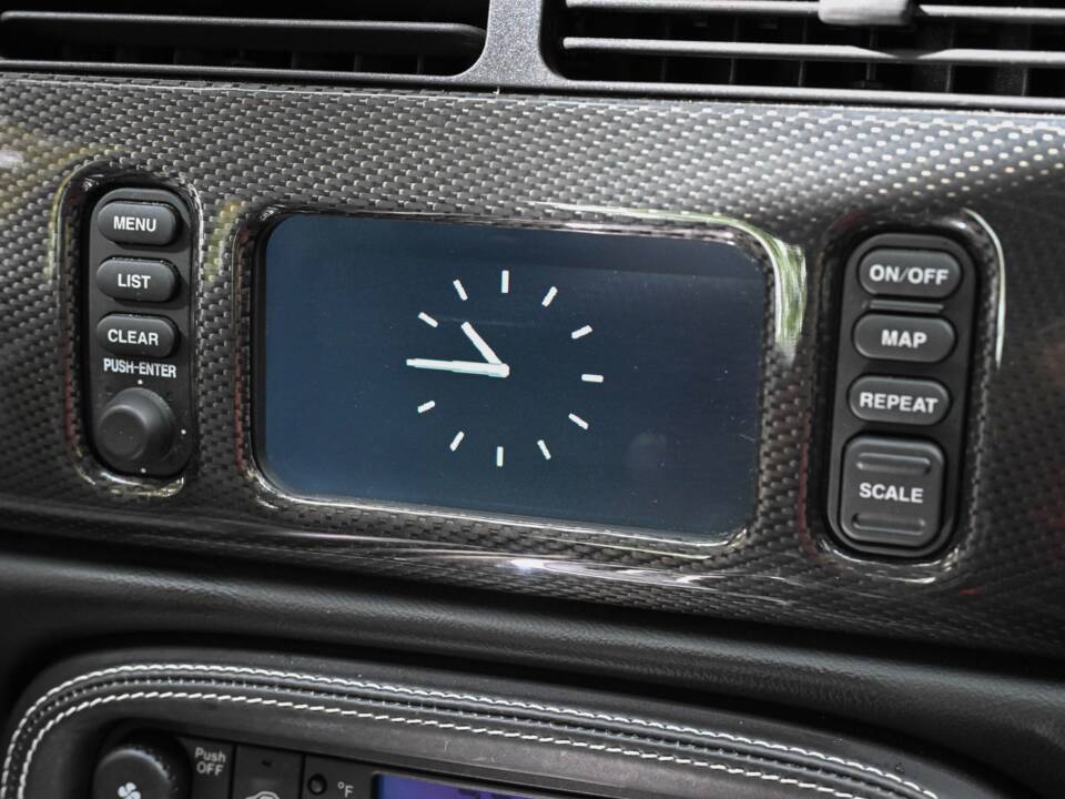Image 42/50 of Jaguar XKR (2006)