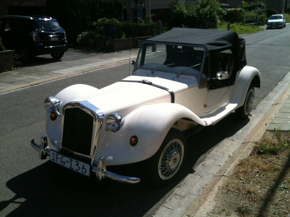 Image 1/5 de Citroën 2 CV 6 (1982)