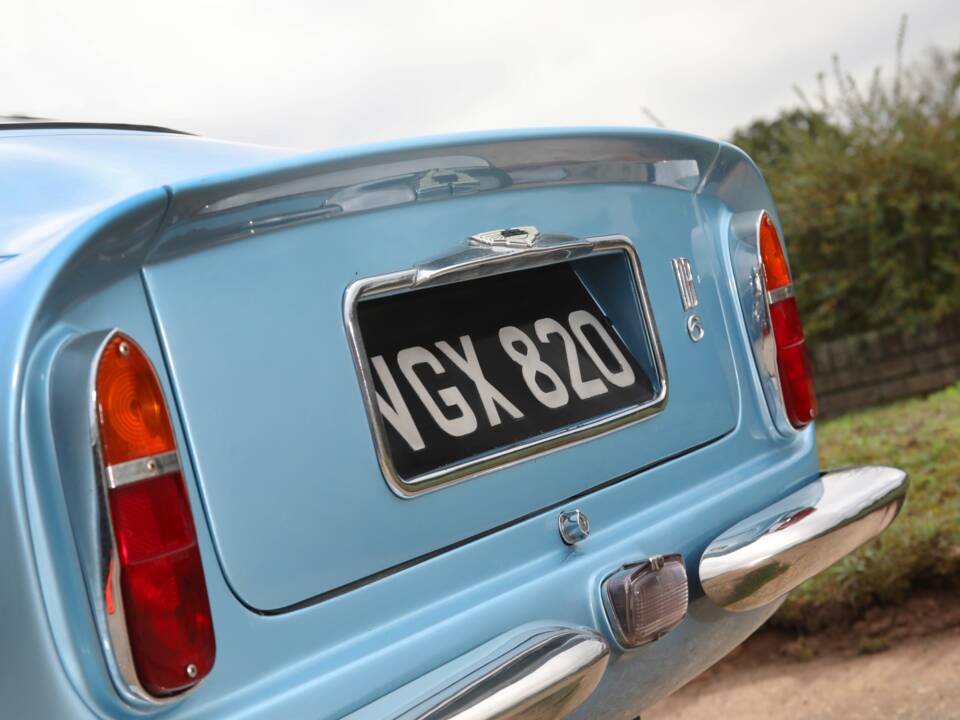 Imagen 20/31 de Aston Martin DB 6 (1968)