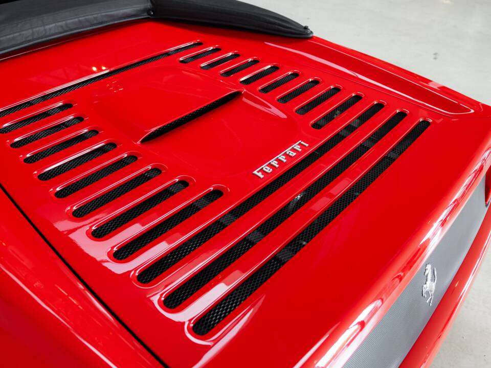 Image 34/50 of Ferrari F 355 Spider (1999)