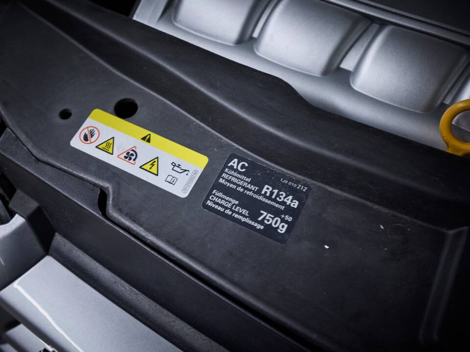 Bild 100/100 von Volkswagen Golf IV 3.2 R32 (2002)