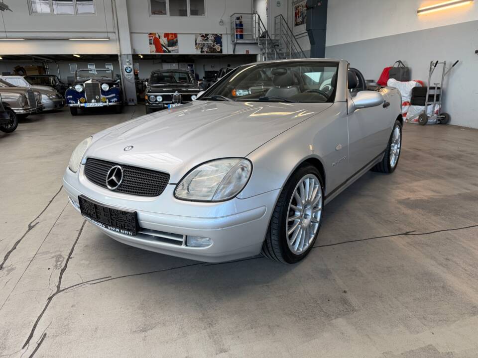 Image 17/51 of Mercedes-Benz SLK 230 Kompressor (1997)