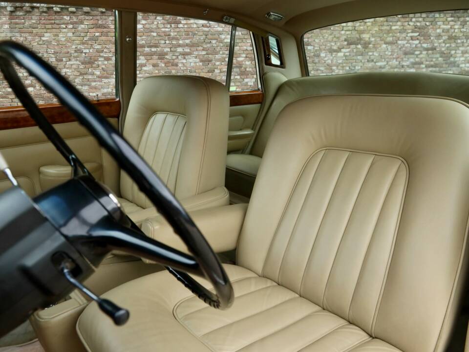 Bild 24/50 von Rolls-Royce Silver Shadow I (1967)