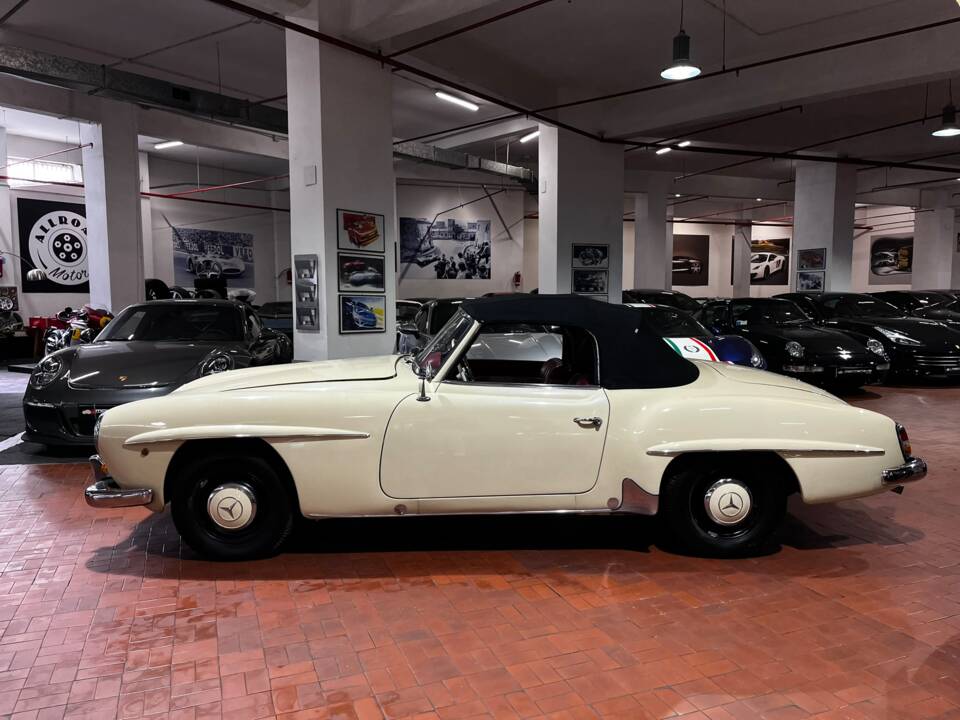 Image 22/58 of Mercedes-Benz 190 SL (1955)