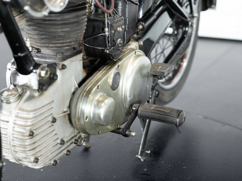 Image 30/50 of Bianchi Stelvio 250 (1948)
