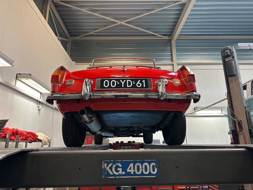 Imagen 49/49 de MG MGB (1977)