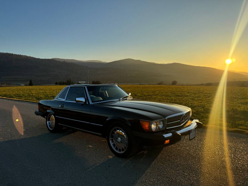 Image 8/12 of Mercedes-Benz 560 SL (1986)