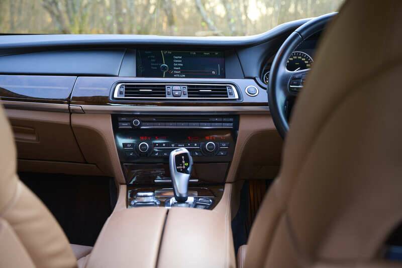 Image 40/50 de BMW 760Li (2011)