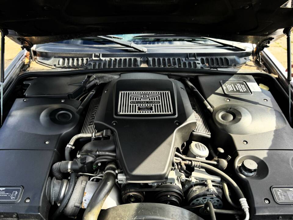 Image 31/44 of Bentley Arnage Green Label (2000)