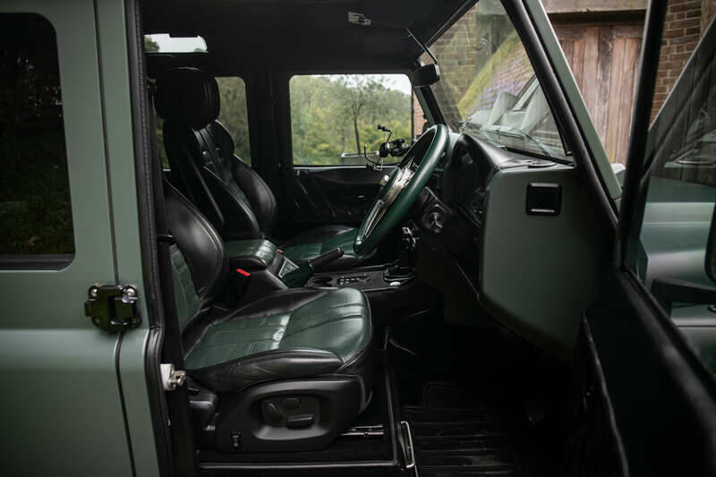 Image 18/50 de Land Rover Defender 110 Works V8 (2011)