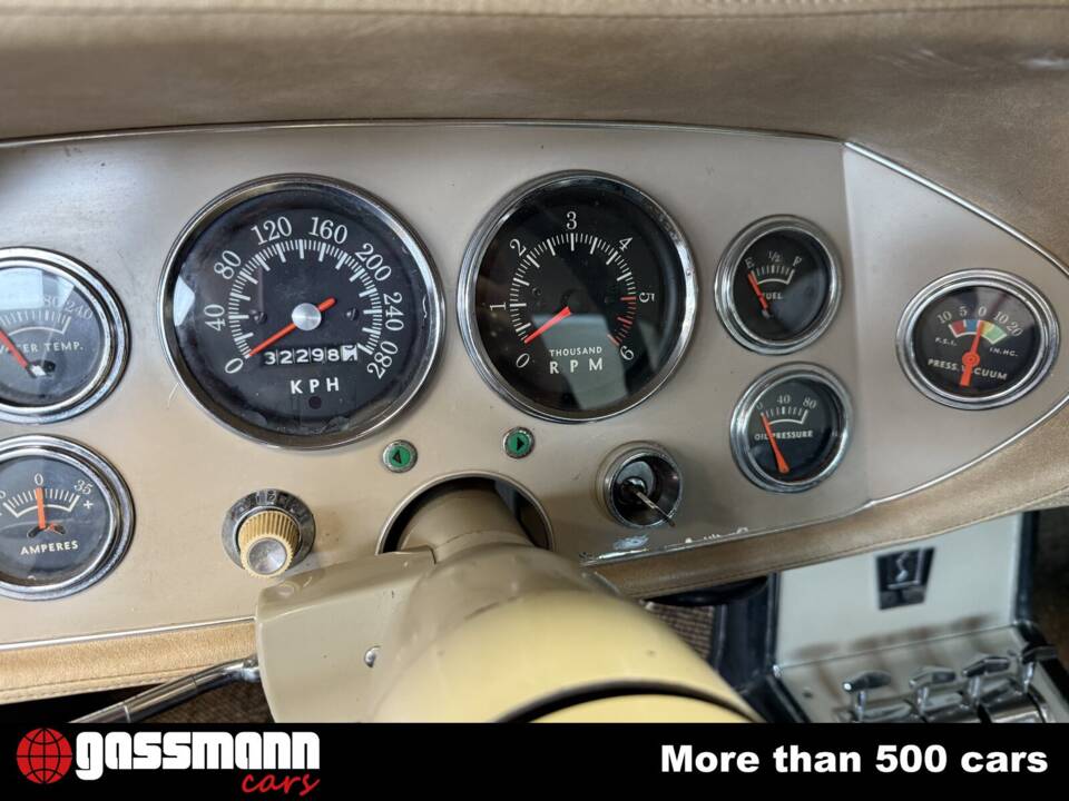 Image 11/15 of Studebaker Avanti (1964)