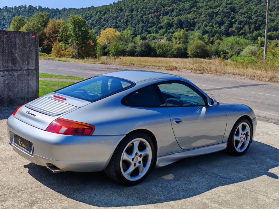 Image 6/50 de Porsche 911 Carrera (1999)
