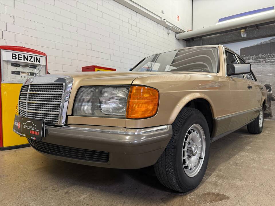 Afbeelding 2/20 van Mercedes-Benz 280 SE (1983)