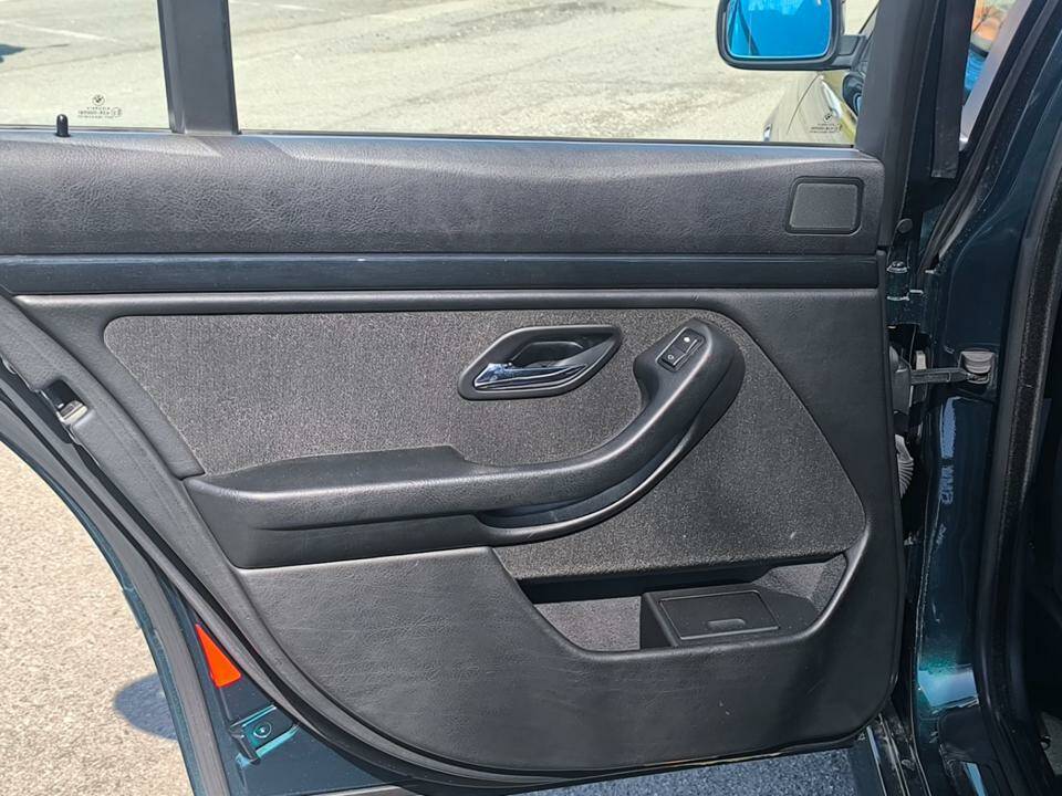 Afbeelding 37/42 van BMW 520i (1998)