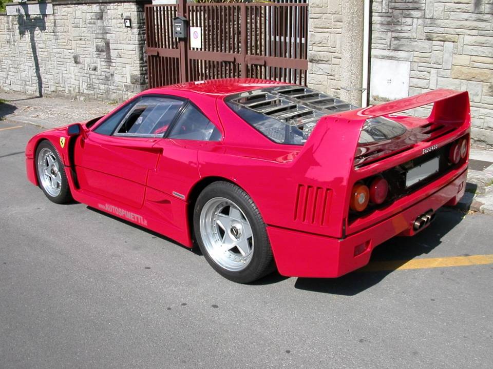 Imagen 3/4 de Ferrari F40 (1990)