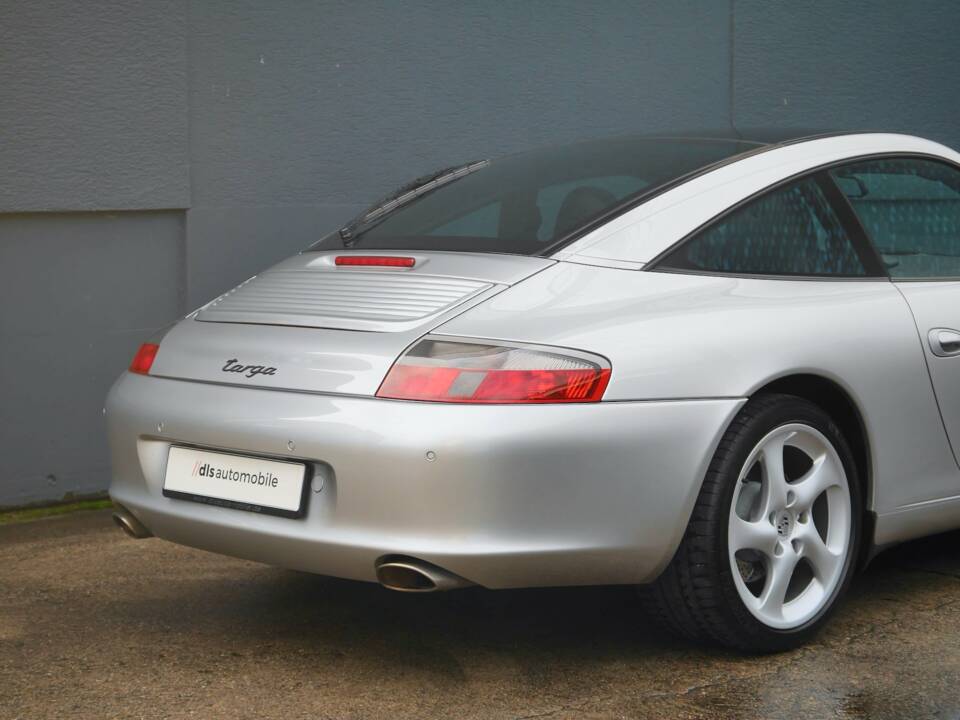 Bild 46/50 von Porsche 911 Carrera (2004)