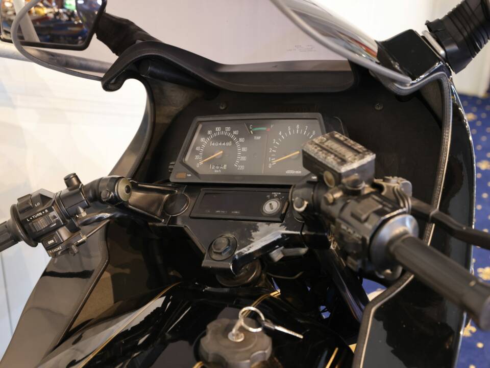 Bild 15/22 von Yamaha XZ 550 (1984)