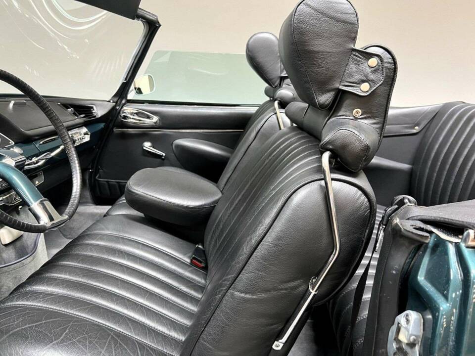 Image 10/15 de Citroën DS 21 (1969)