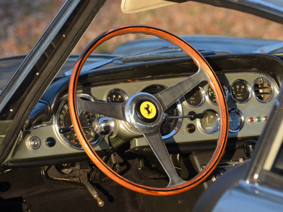 Image 9/24 de Ferrari 250 GTE (1962)