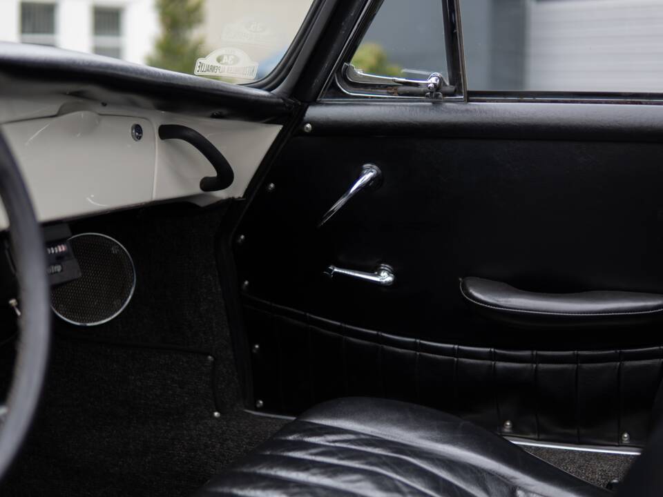 Bild 11/30 von Porsche 356 C 1600 (1964)
