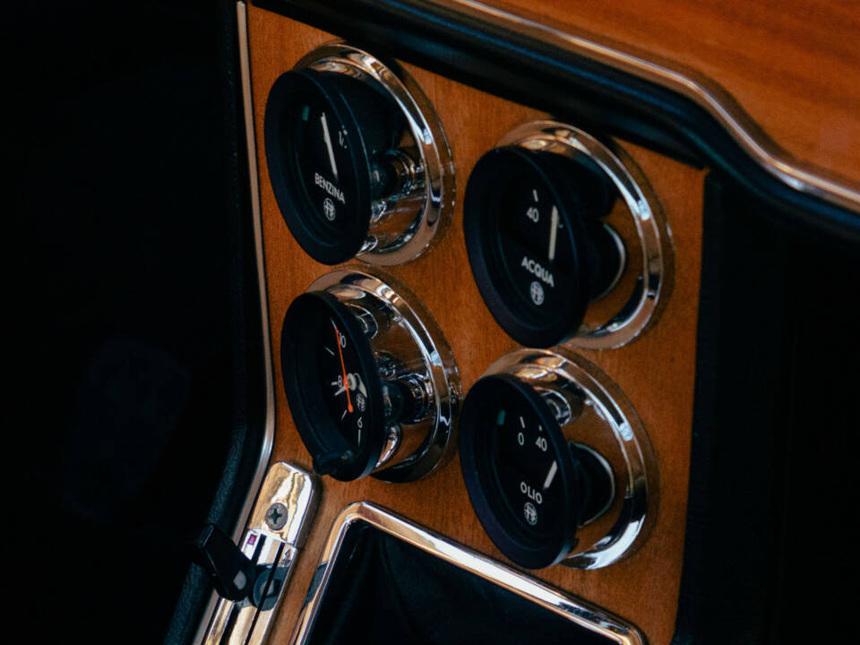 Image 53/78 de Alfa Romeo 1750 Berlina (1970)