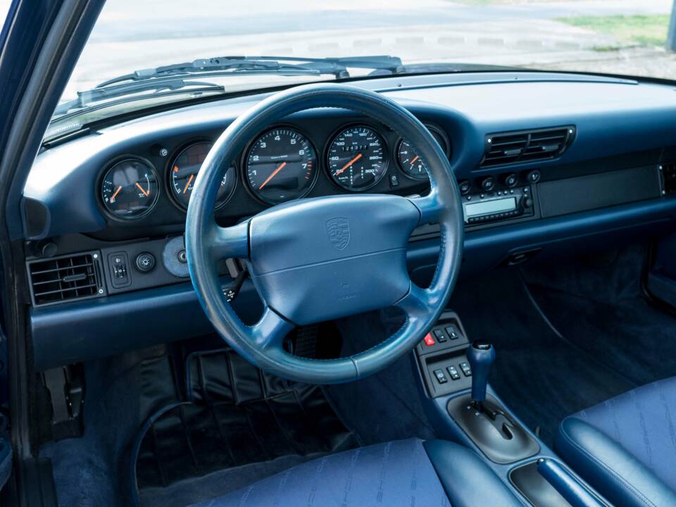 Afbeelding 26/44 van Porsche 911 Carrera (1994)
