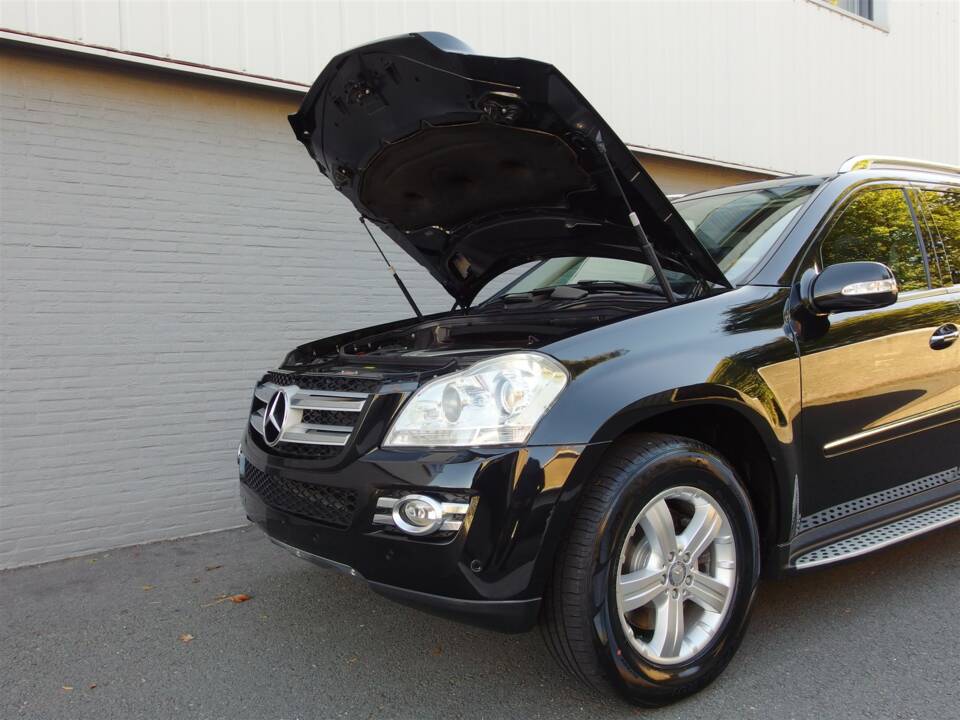 Immagine 75/100 di Mercedes-Benz GL 550 4MATIC (2008)