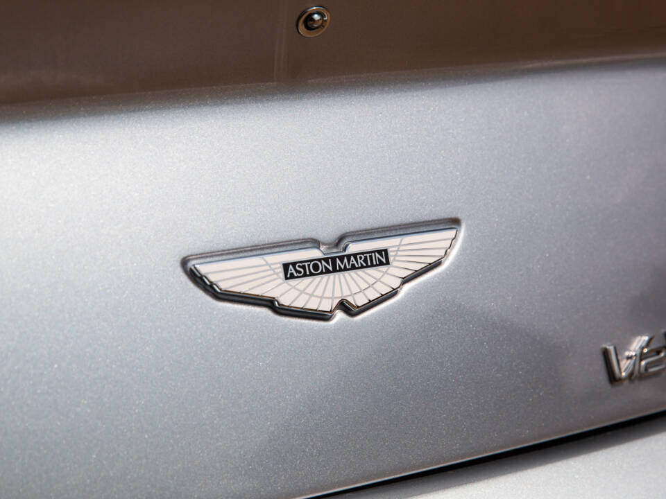 Image 45/78 of Aston Martin V12 Vantage S (2015)