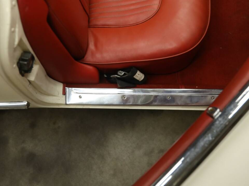 Image 47/50 of Chevrolet Corvette (1954)