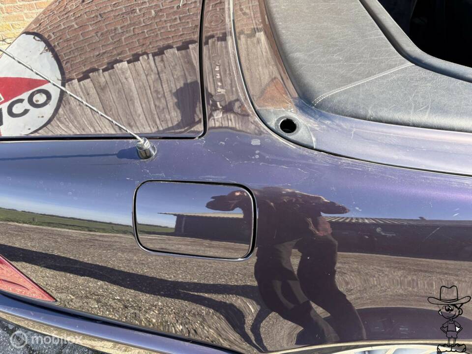 Image 19/40 of Mercedes-Benz 300 SL-24 (1990)